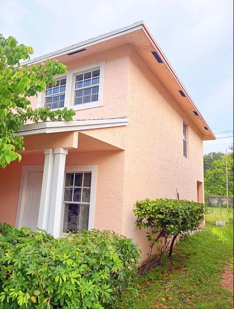 647 Latona Avenue Lake Worth Beach FL 33460