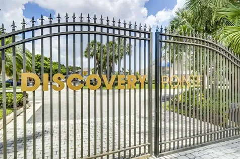2147 Discovery Circle W Deerfield Beach FL 33442