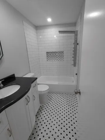 2147 Discovery Circle W Deerfield Beach FL 33442
