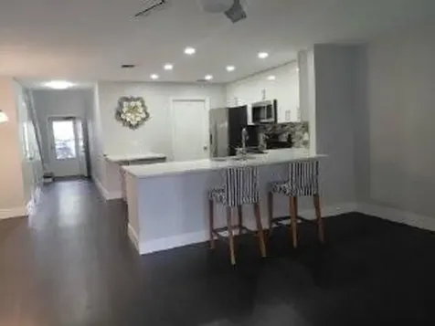 2147 Discovery Circle W Deerfield Beach FL 33442