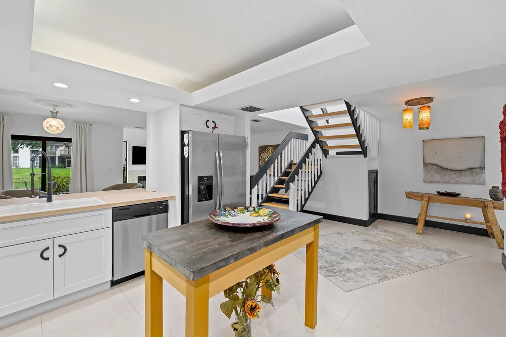 6096 Glendale Drive Boca Raton FL 33433