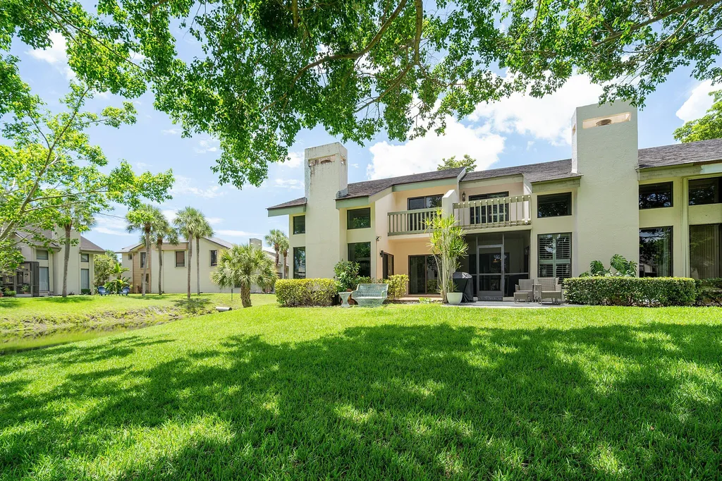 6096 Glendale Drive Boca Raton FL 33433