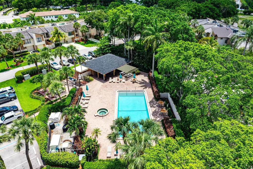 6096 Glendale Drive Boca Raton FL 33433