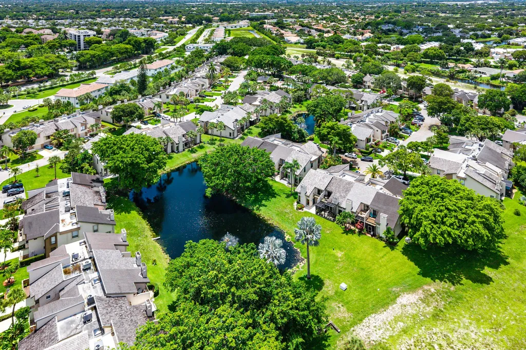 6096 Glendale Drive Boca Raton FL 33433