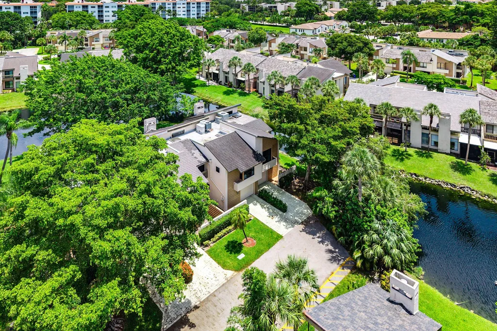 6096 Glendale Drive Boca Raton FL 33433
