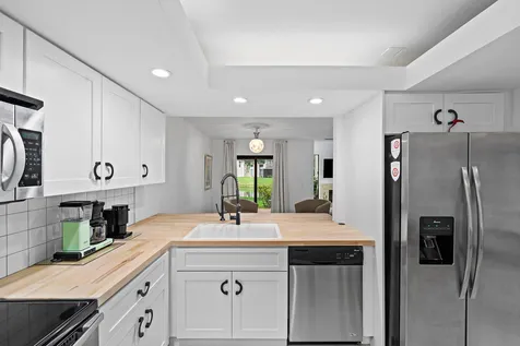 6096 Glendale Drive Boca Raton FL 33433