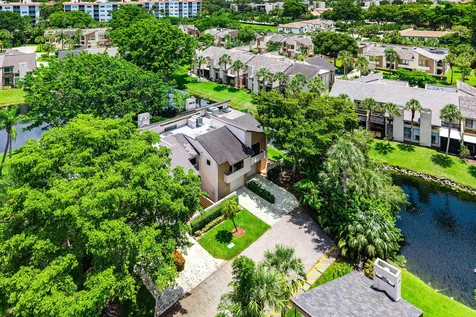 6096 Glendale Drive Boca Raton FL 33433