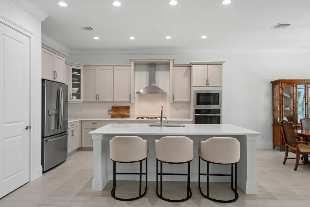 9163 SW Pinnacle Place Port St Lucie FL 34987