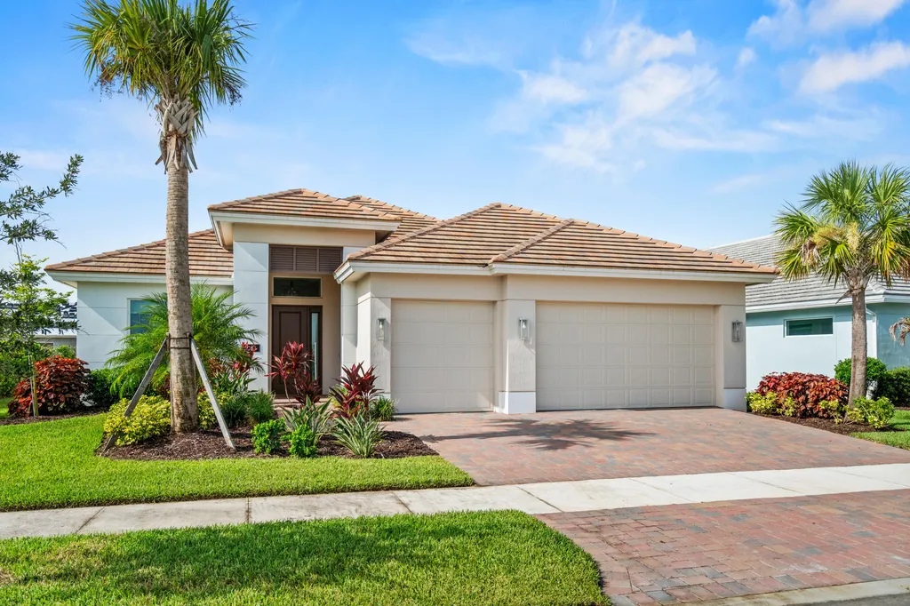 9163 SW Pinnacle Place Port St Lucie FL 34987