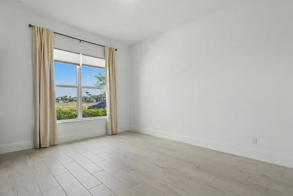9163 SW Pinnacle Place Port St Lucie FL 34987