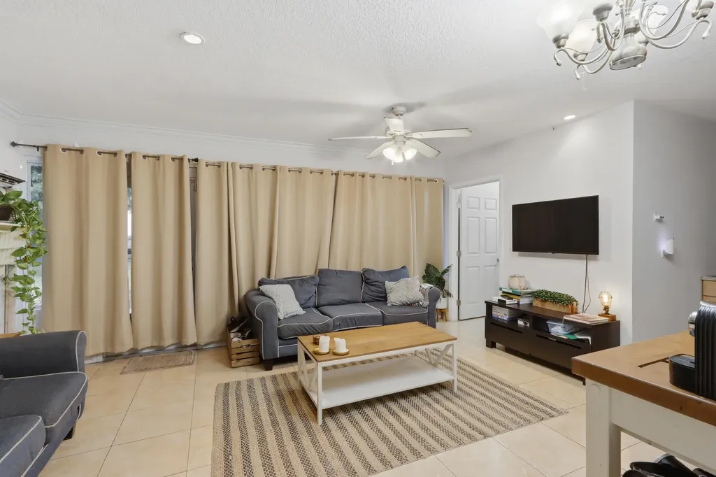 1900 Carissa Road Lake Clarke Shores FL 33406