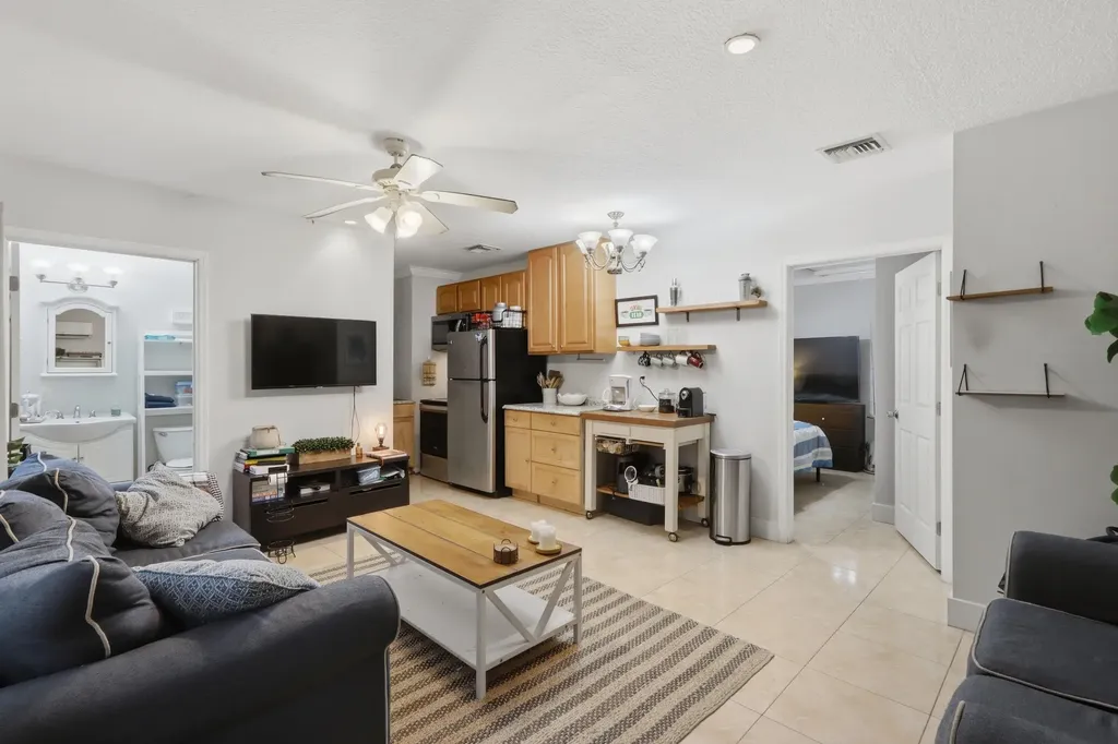 1900 Carissa Road Lake Clarke Shores FL 33406