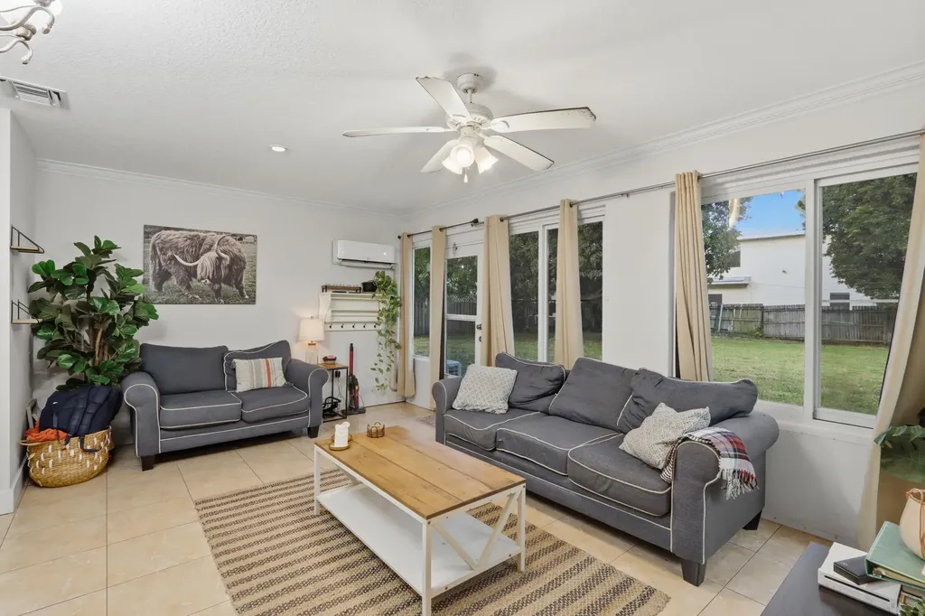 1900 Carissa Road Lake Clarke Shores FL 33406