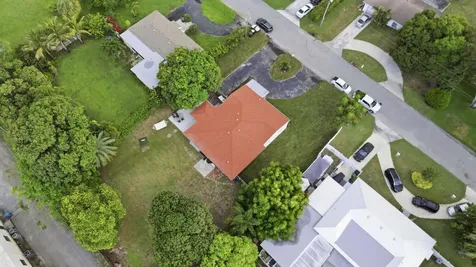 1900 Carissa Road Lake Clarke Shores FL 33406
