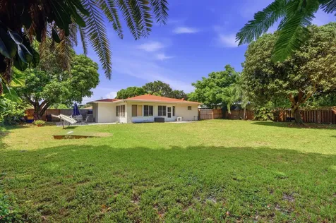 1900 Carissa Road Lake Clarke Shores FL 33406