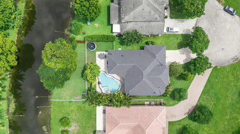 5165 NW 50th Avenue Coconut Creek FL 33073