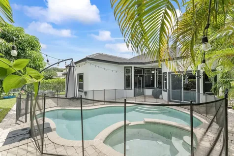 5165 NW 50th Avenue Coconut Creek FL 33073