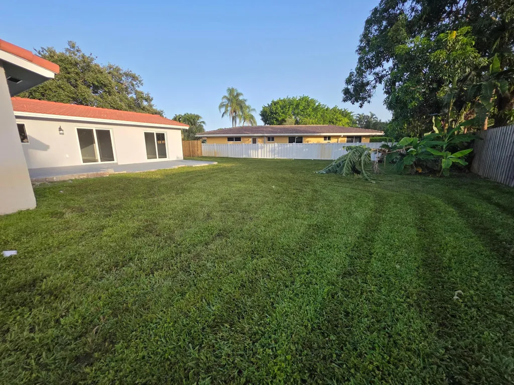 2660 NW 83rd Terrace Coral Springs FL 33065