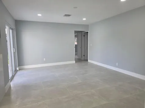 2660 NW 83rd Terrace Coral Springs FL 33065