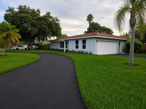 2660 NW 83rd Terrace Coral Springs FL 33065