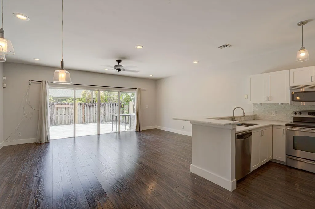 804 SW 4th Avenue Fort Lauderdale FL 33315