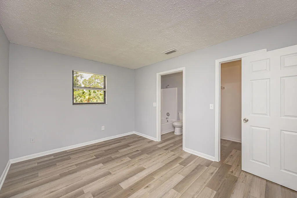 18565 47th Avenue N The Acreage FL 33470