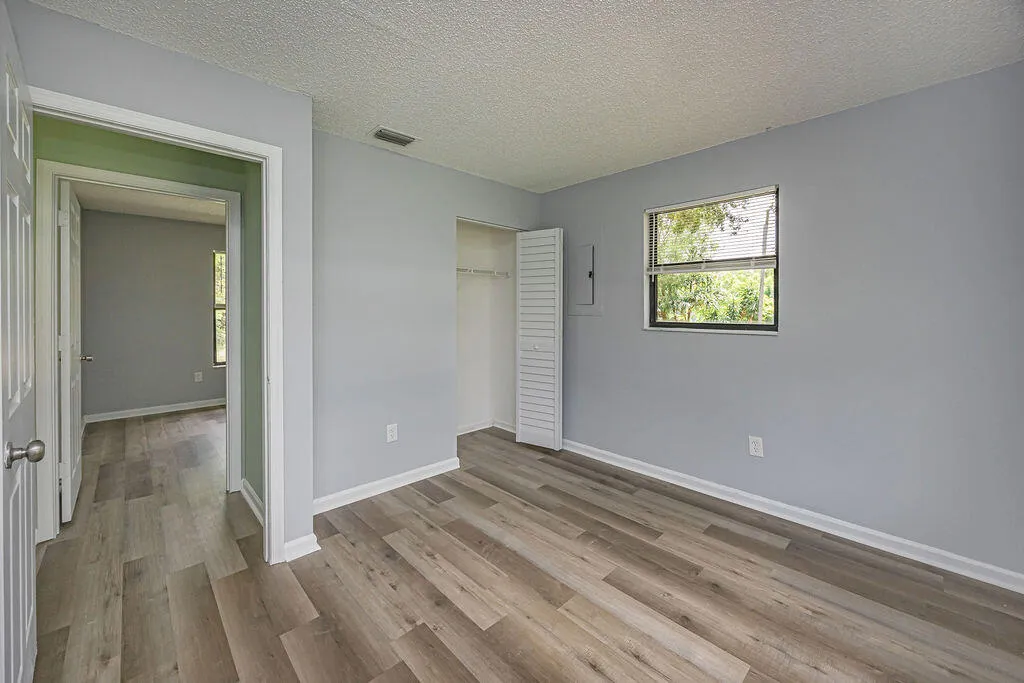18565 47th Avenue N The Acreage FL 33470
