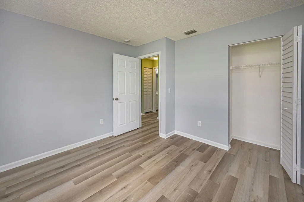 18565 47th Avenue N The Acreage FL 33470