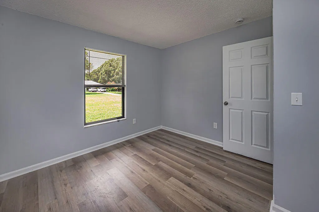 18565 47th Avenue N The Acreage FL 33470