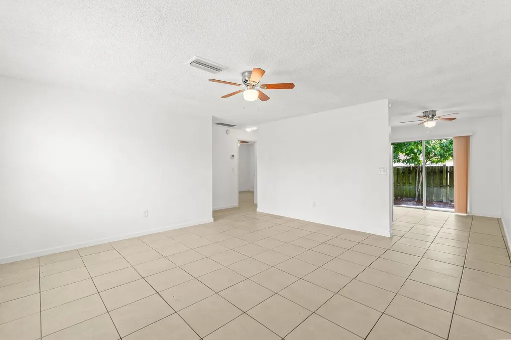 4790 Gulfstream Road Lake Worth Beach FL 33461