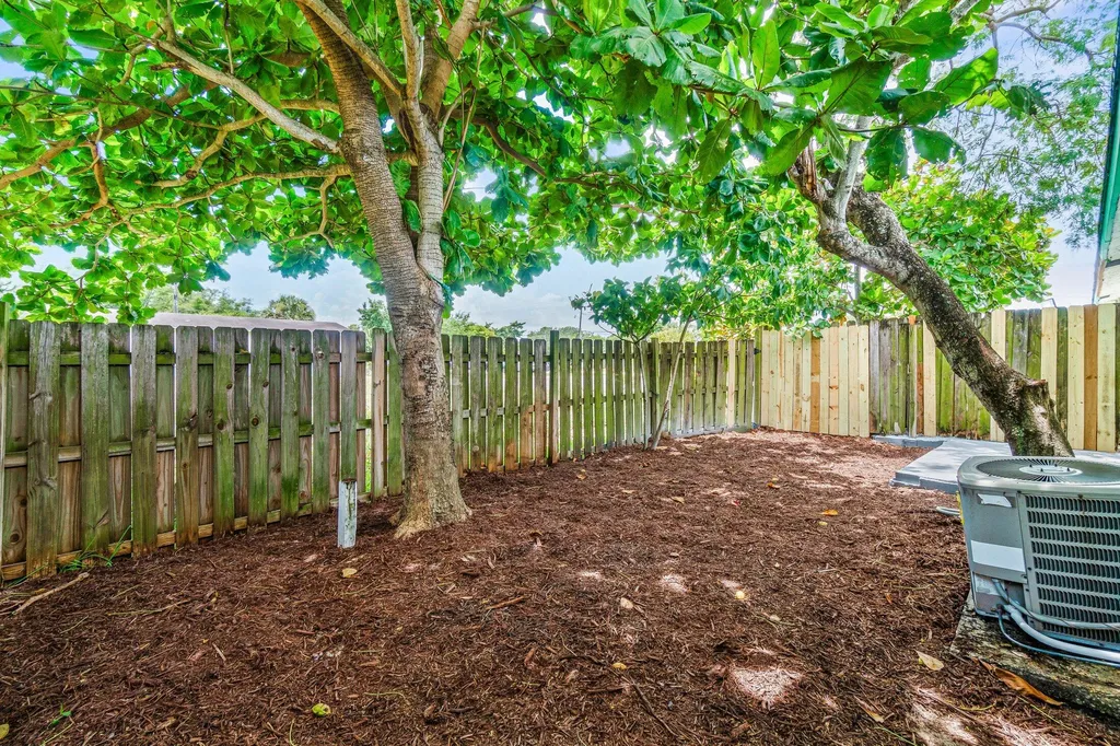 4790 Gulfstream Road Lake Worth Beach FL 33461