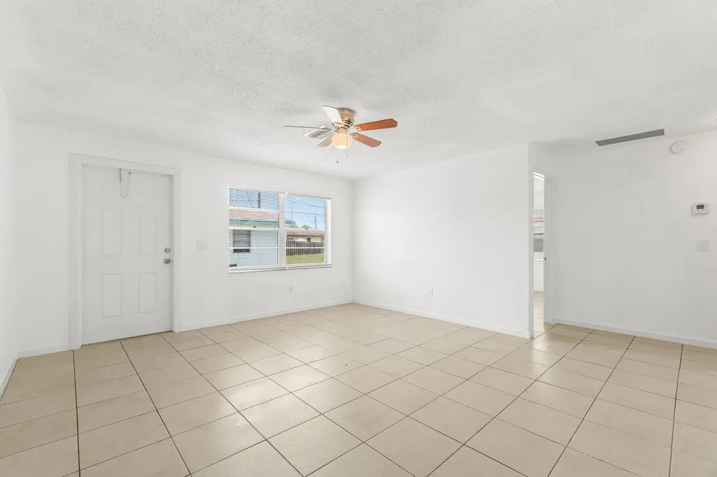 4790 Gulfstream Road Lake Worth Beach FL 33461