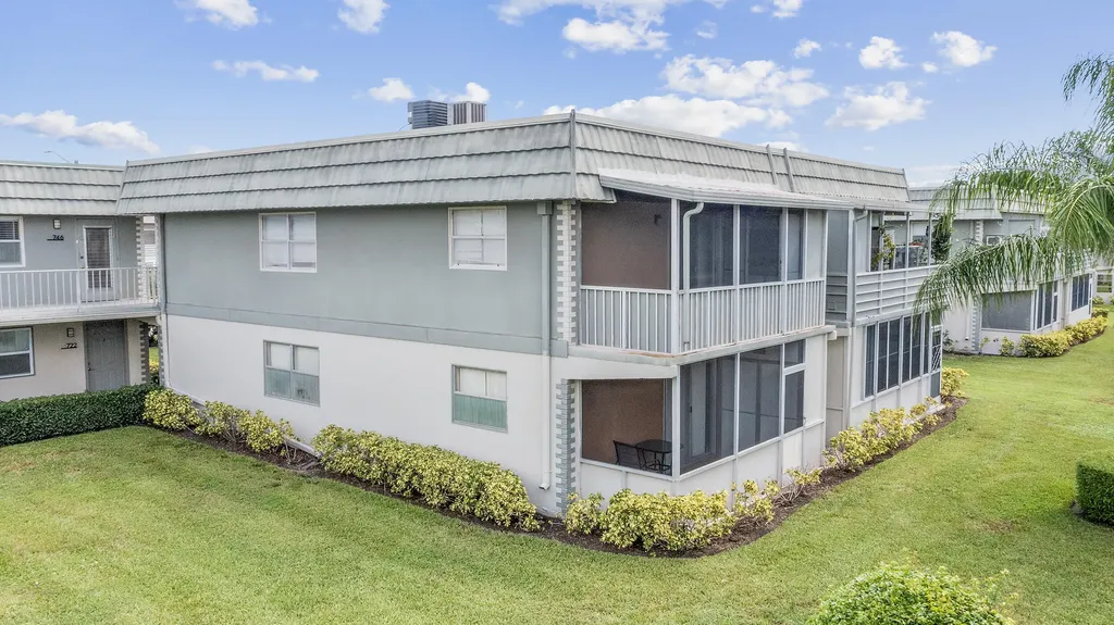 723 Flanders P Delray Beach FL 33484