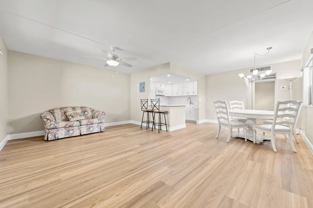 723 Flanders P Delray Beach FL 33484