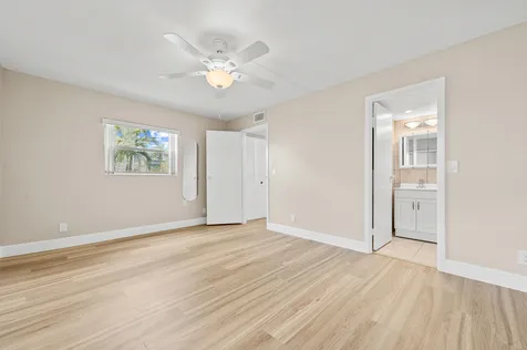 723 Flanders P Delray Beach FL 33484