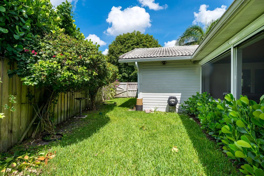 1306 SW 14th Avenue Boca Raton FL 33486