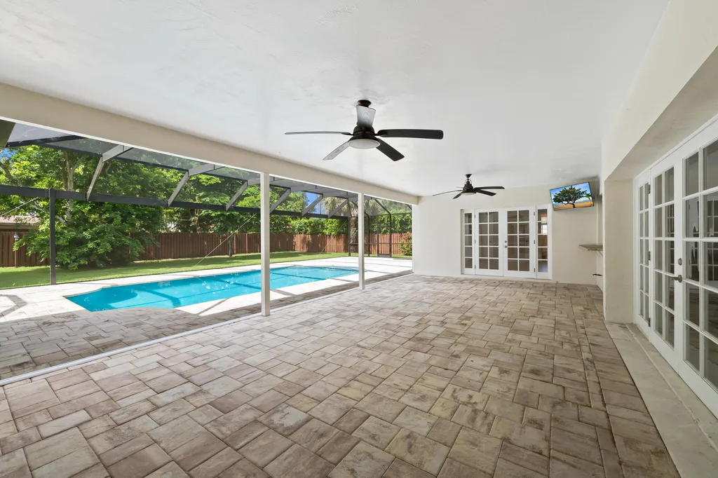 5720 SW 7th Street Plantation FL 33317
