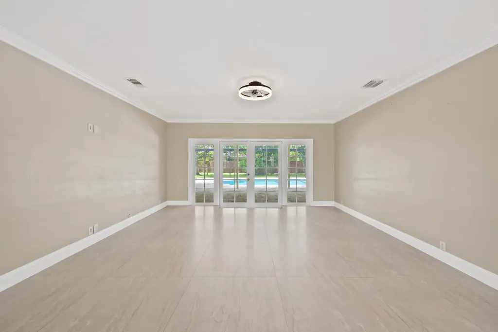 5720 SW 7th Street Plantation FL 33317