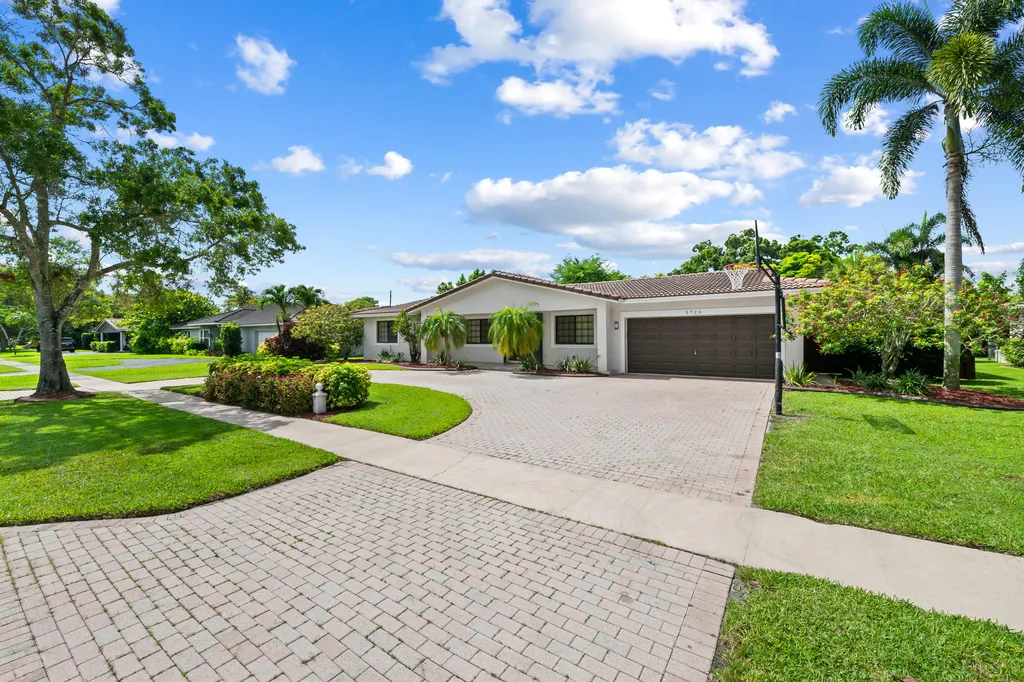 5720 SW 7th Street Plantation FL 33317