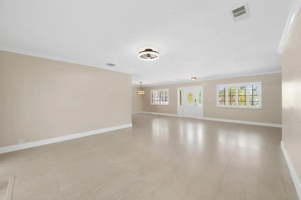 5720 SW 7th Street Plantation FL 33317