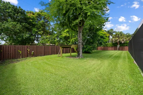 5720 SW 7th Street Plantation FL 33317