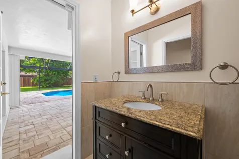 5720 SW 7th Street Plantation FL 33317
