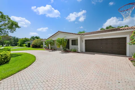 5720 SW 7th Street Plantation FL 33317