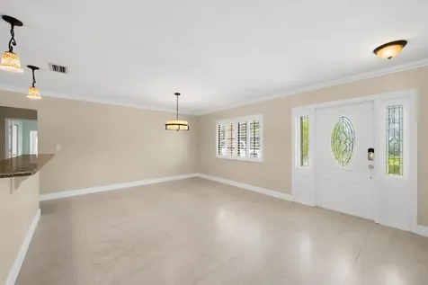 5720 SW 7th Street Plantation FL 33317
