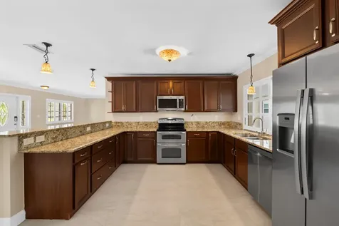 5720 SW 7th Street Plantation FL 33317