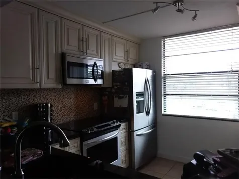 1711 Whitehall Drive Davie FL 33324