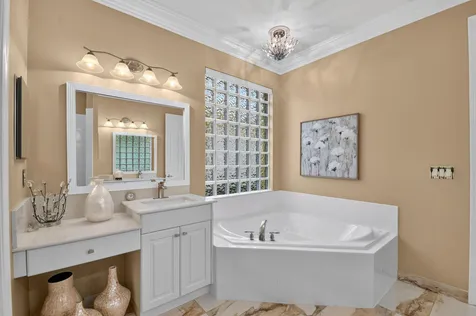 9575 Sandpiper Shores Way West Palm Beach FL 33411