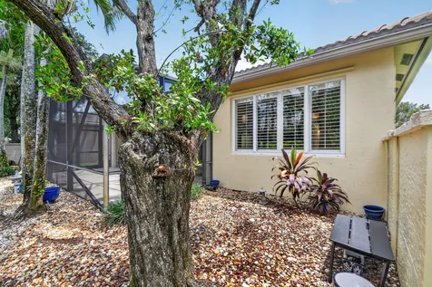 9575 Sandpiper Shores Way West Palm Beach FL 33411
