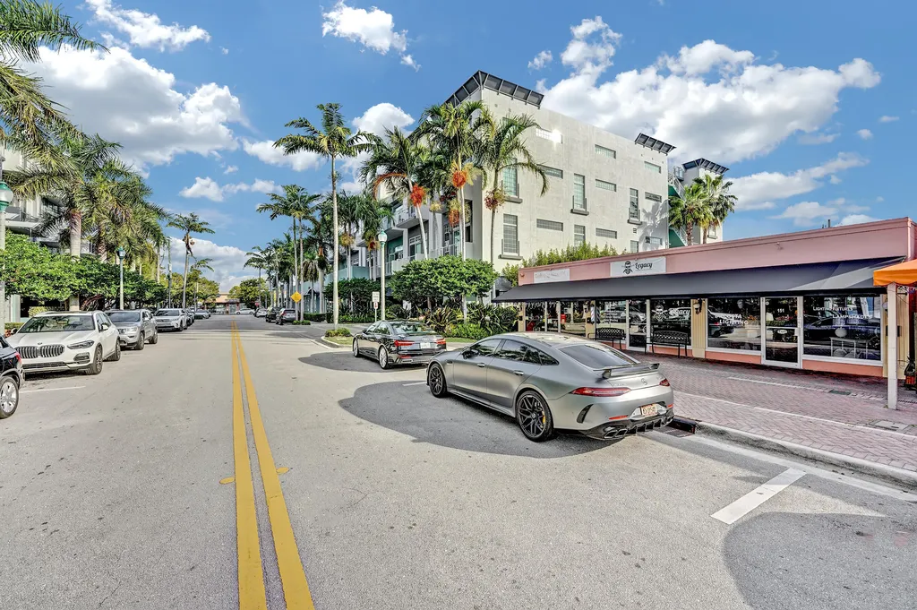 185 NE 4th Avenue Delray Beach FL 33483