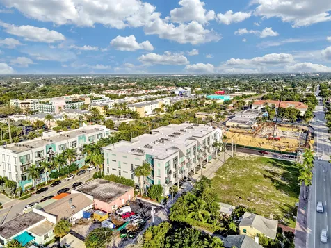 185 NE 4th Avenue Delray Beach FL 33483